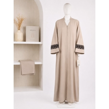 Saudi textured sleeve trim abaya